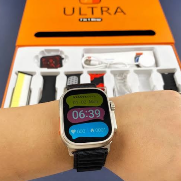 7 In 1 Ultra Smart Watch Series 8 Wireless Charging 7 Straps (random Color)
